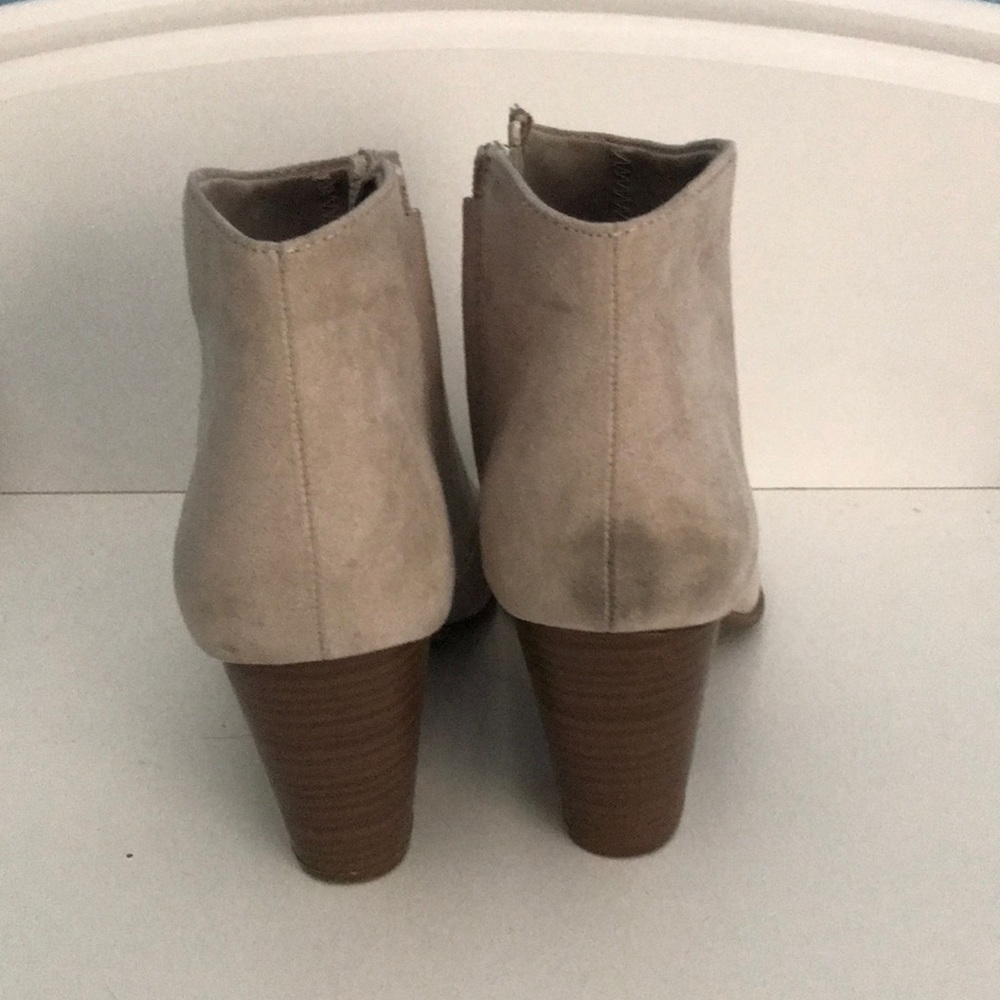 Tan Booties (Only worn once) - Picture 3 of 4